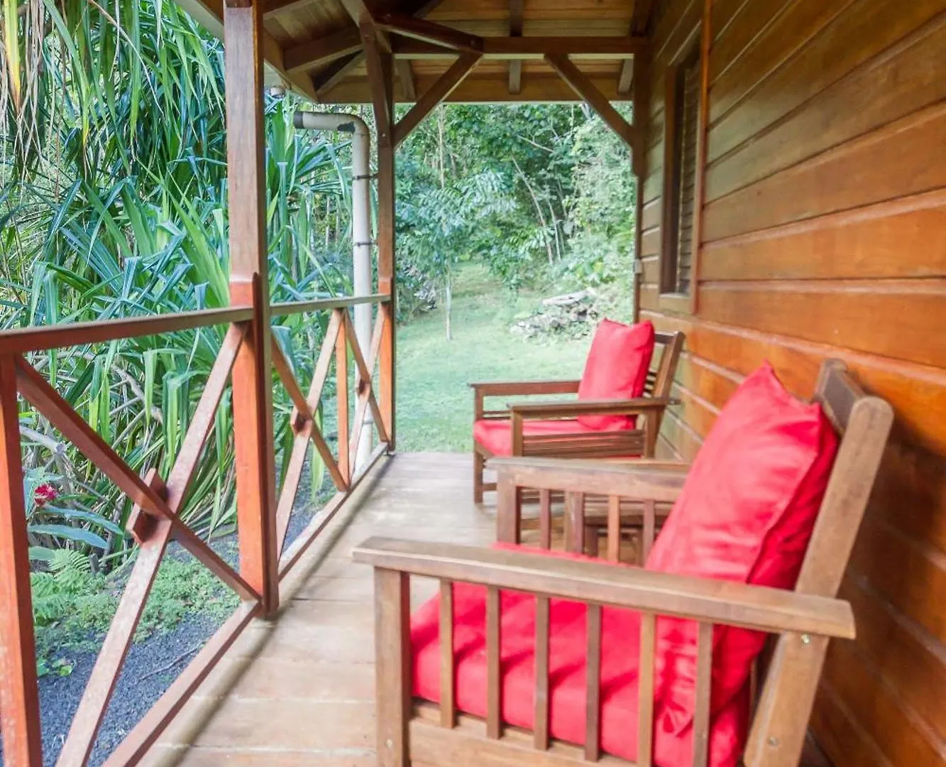 Ecolodges Karet Deshaies Guadalupe